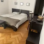 Rami House Central Double Rooms
