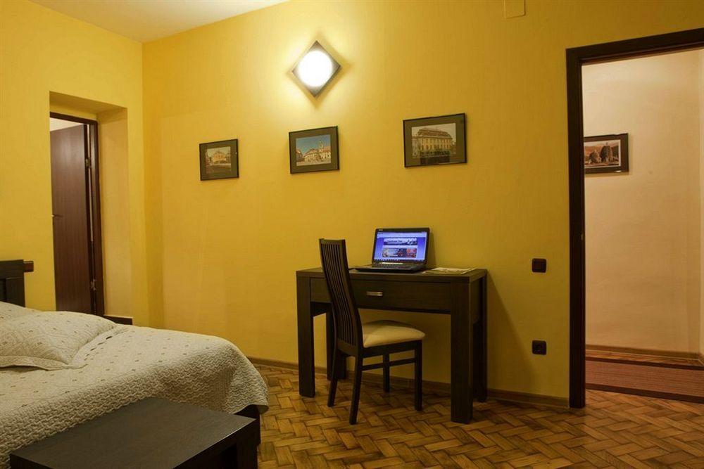Rami House Central Double Rooms Gasthof 3*