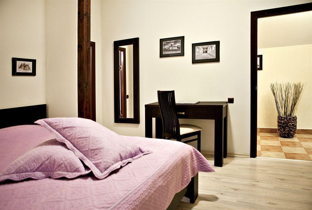Rami House Central Double Rooms